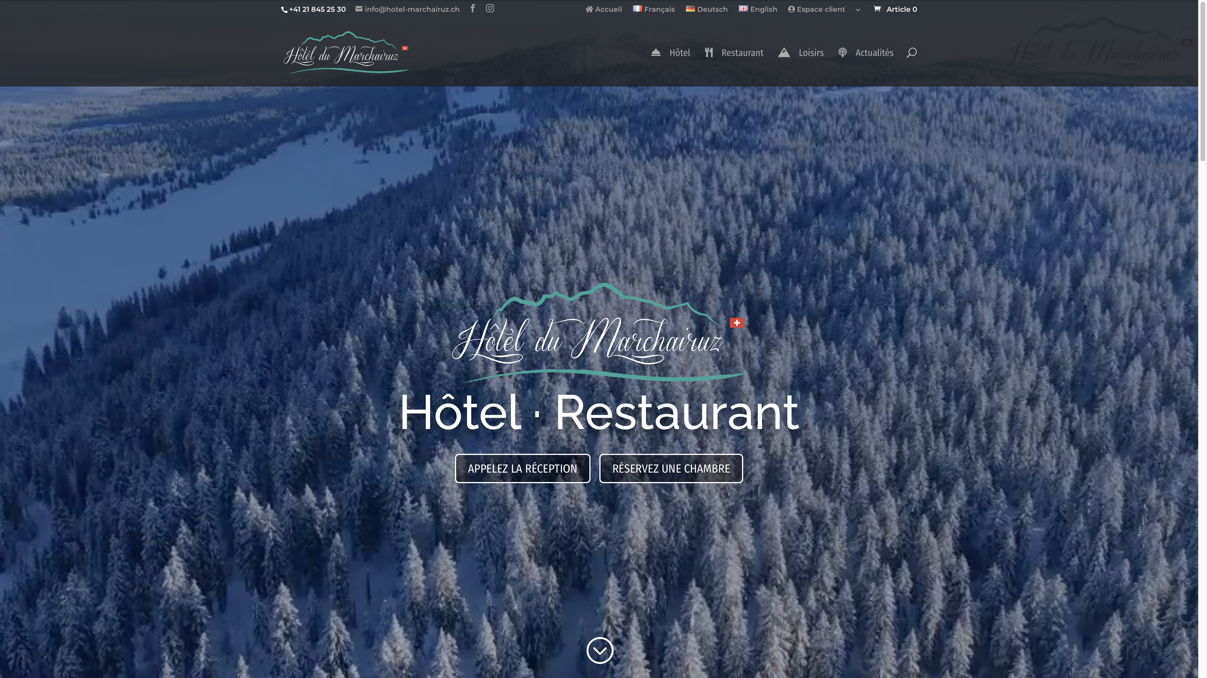 portfolio-marchairuz-home2 svg+xml;charset=utf